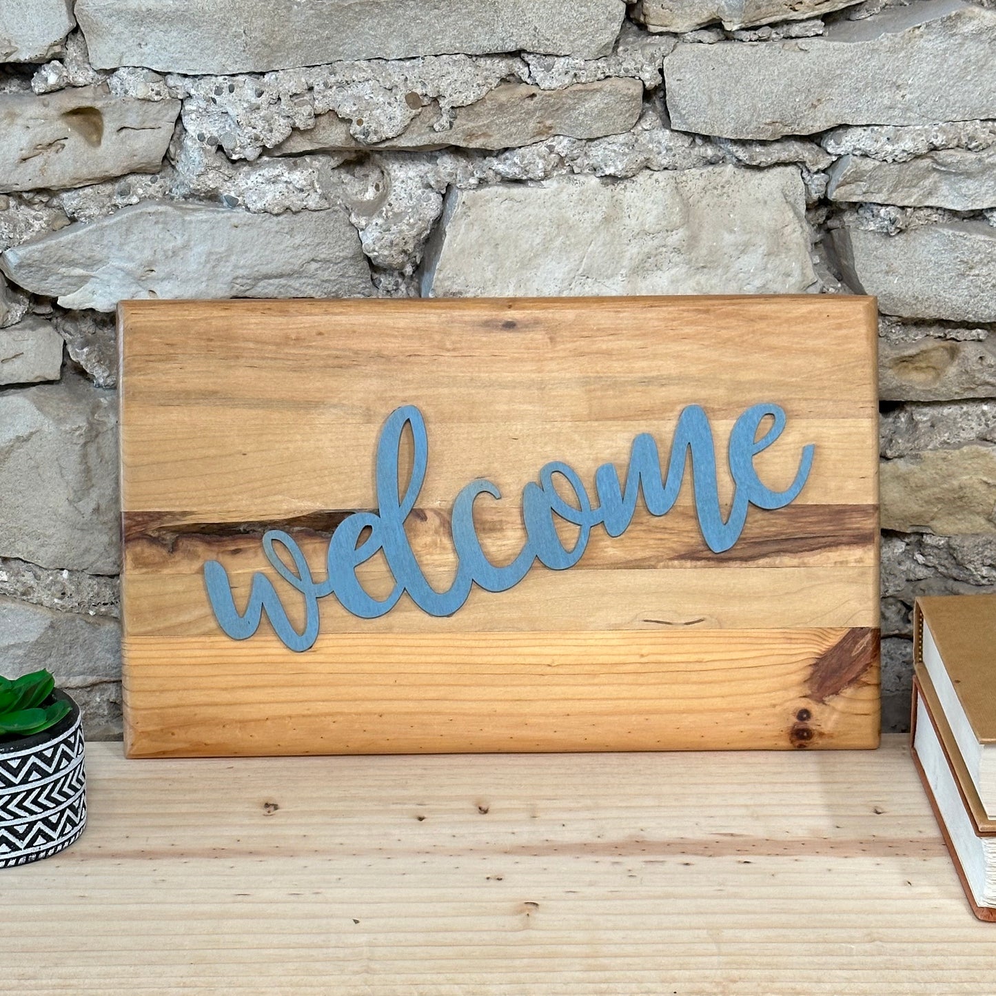 Woodgrain Welcome Sign